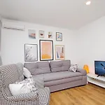 Apartments Luny